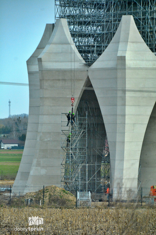 Pomnik Matki Boskiej w gminie Kikół