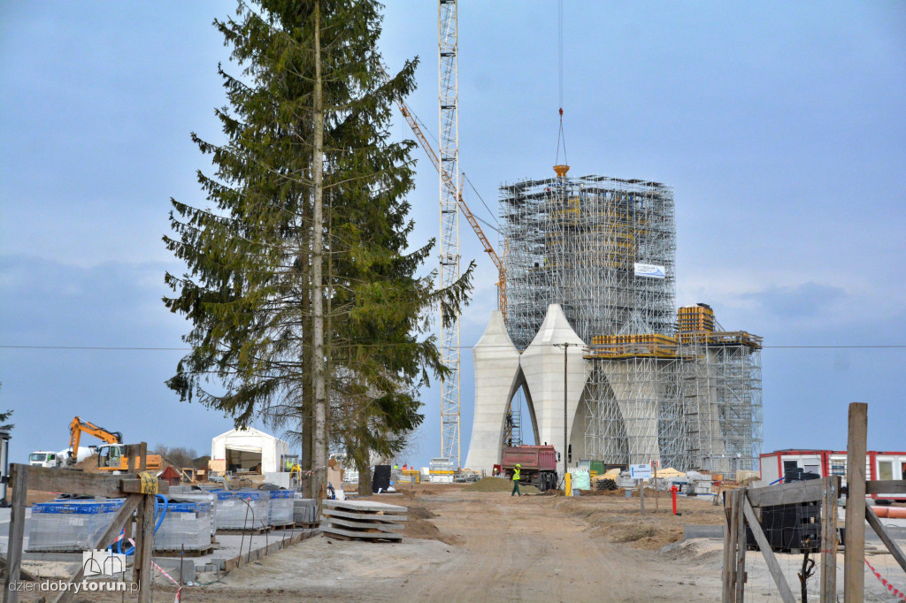 Pomnik Matki Boskiej w gminie Kikół