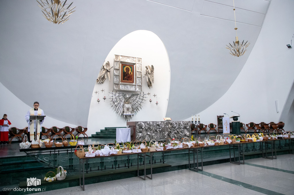 Święconka w Kościele Matki Bożej Królowej Polski