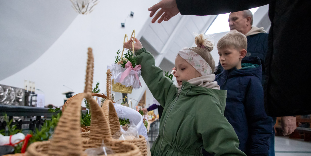 Święconka w Kościele Matki Bożej Królowej Polski