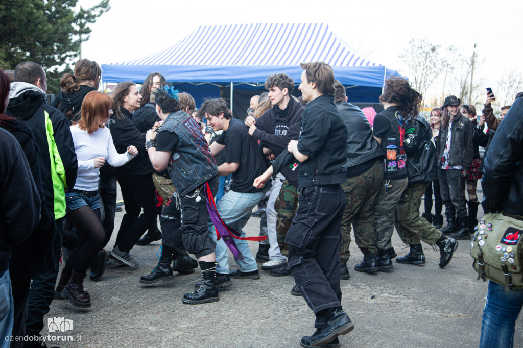 Rock bez dachu w toruńskiej Sercowni