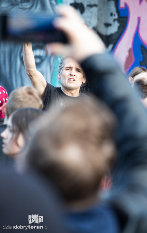 Rock bez dachu w toruńskiej Sercowni