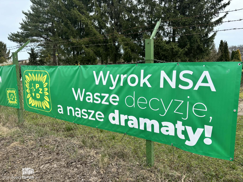 Banery sprzeciwu na ROD Elana