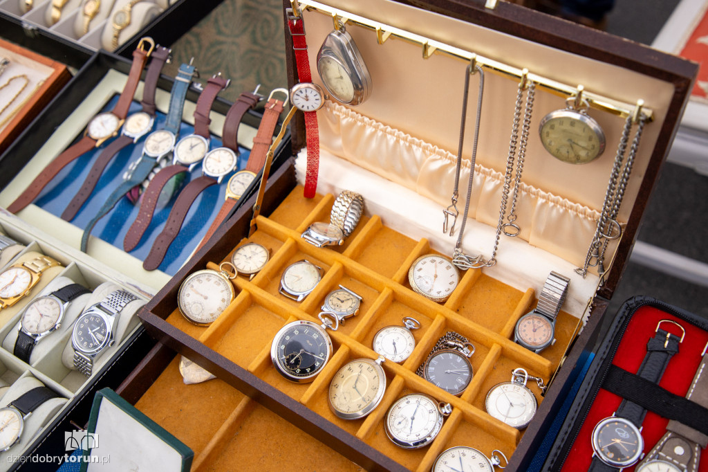 Pchli Targ pod Kometą