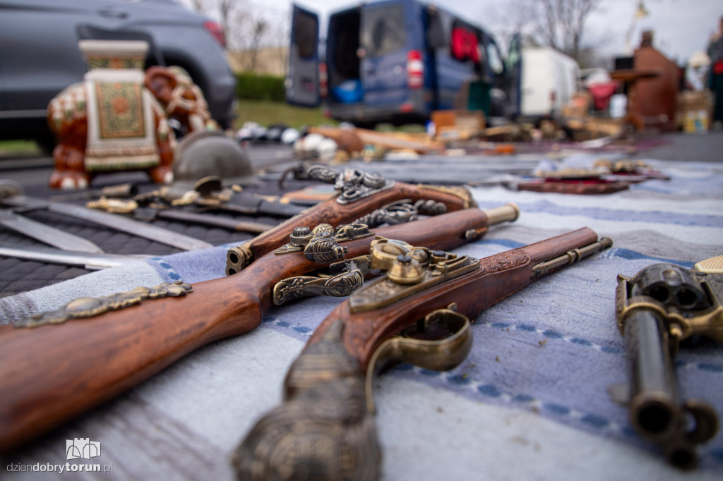 Pchli Targ pod Kometą