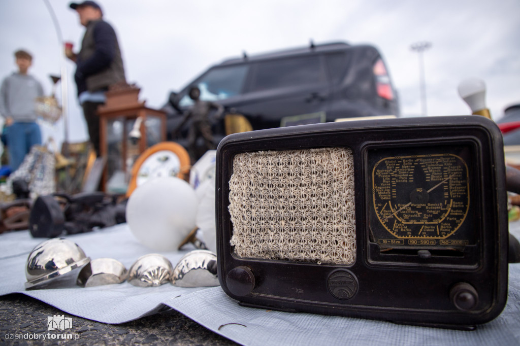 Pchli Targ pod Kometą