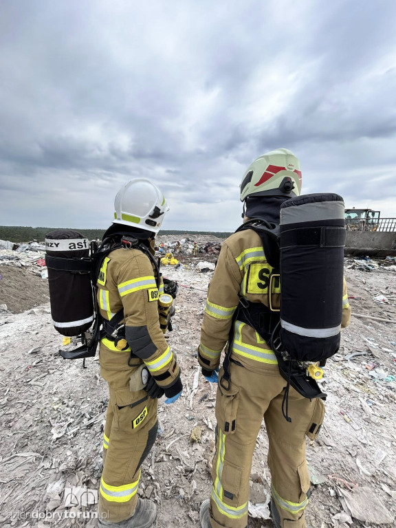 Pożar składowiska odpadów