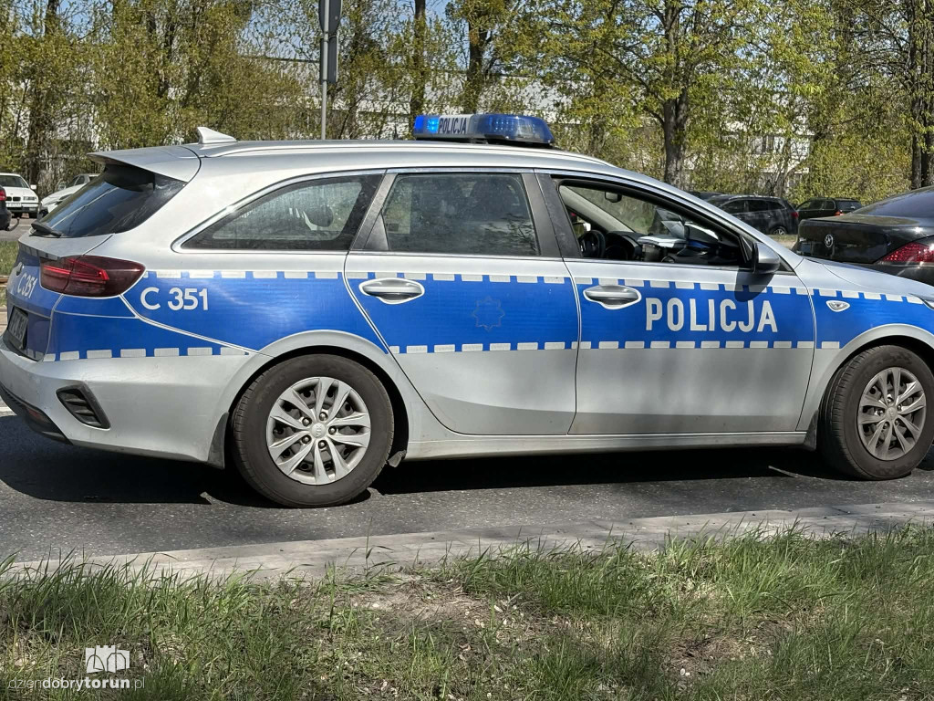 Zerwana sieć trakcyjna przy pętli Elana