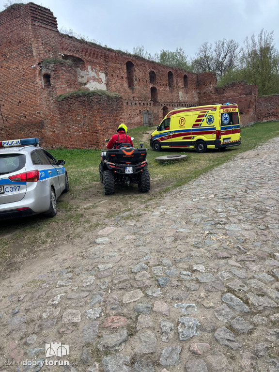 Akcja służb przy Zamku Dybowskim