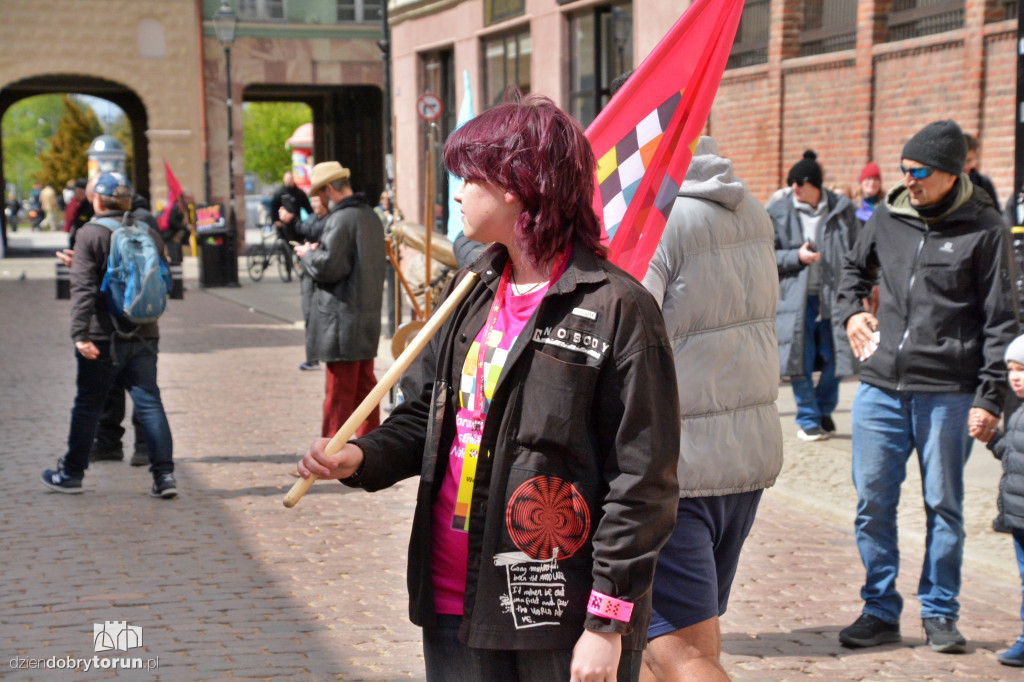 Historyczna parada na starówce