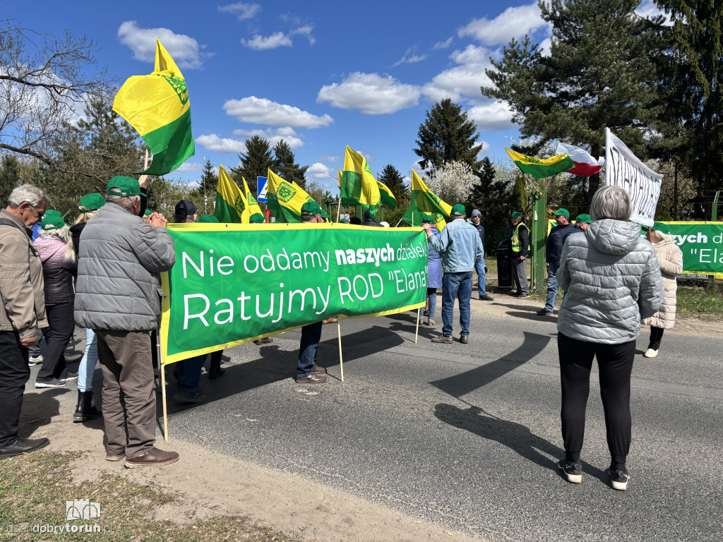 Protest działkowców ROD „Elana”
