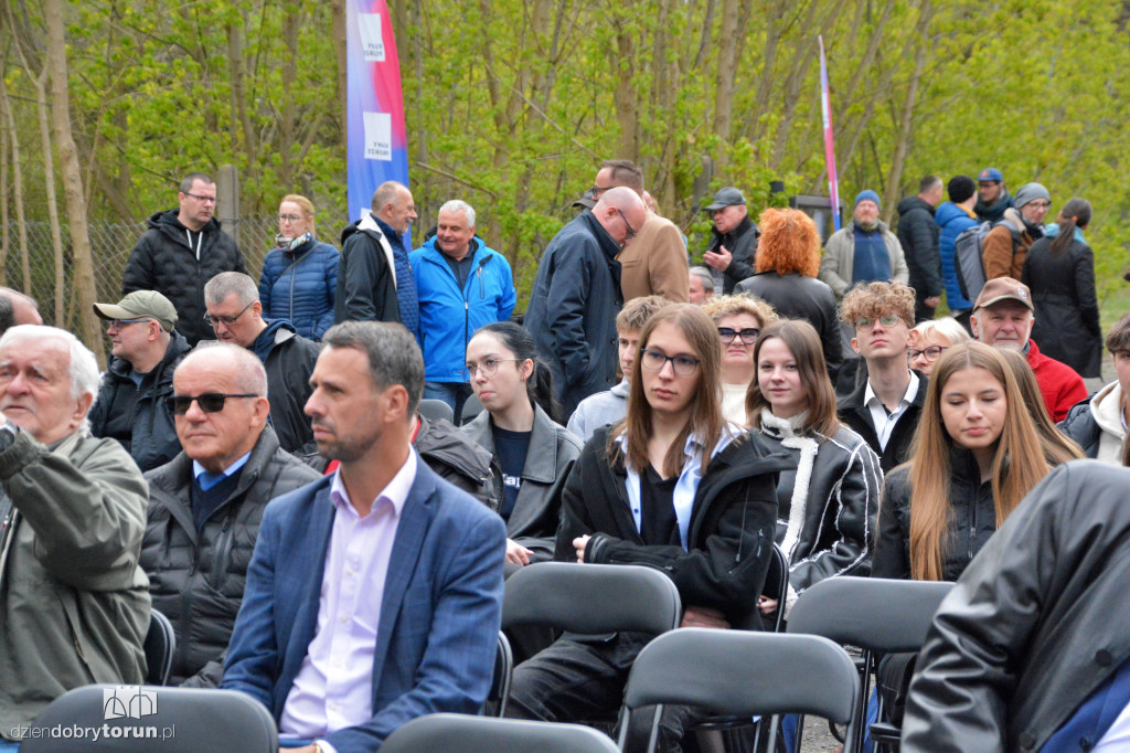 Zrujnowany basen w Ciechocinku