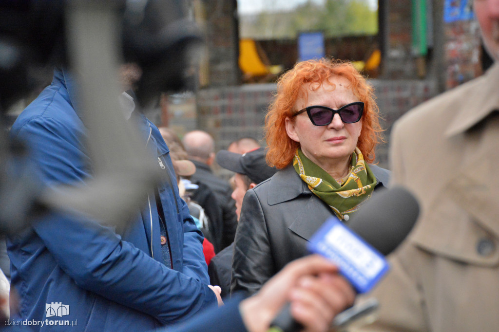 Zrujnowany basen w Ciechocinku