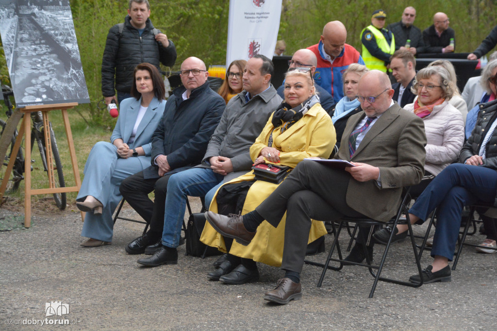 Zrujnowany basen w Ciechocinku