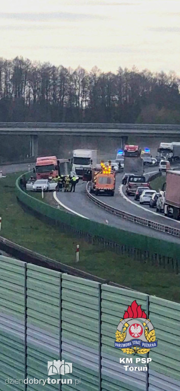 Wypadek na A1. Trzy osoby ranne