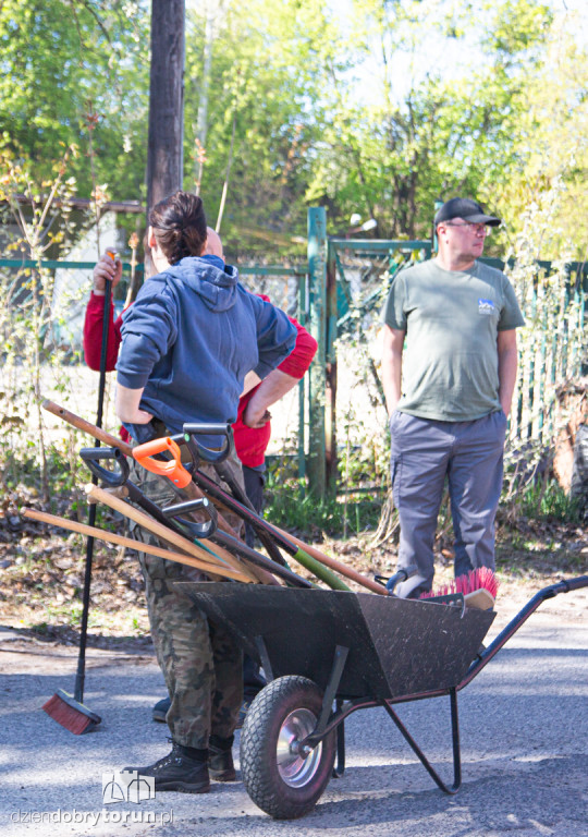 III sprzątanie Fortu Jakuba w Toruniu