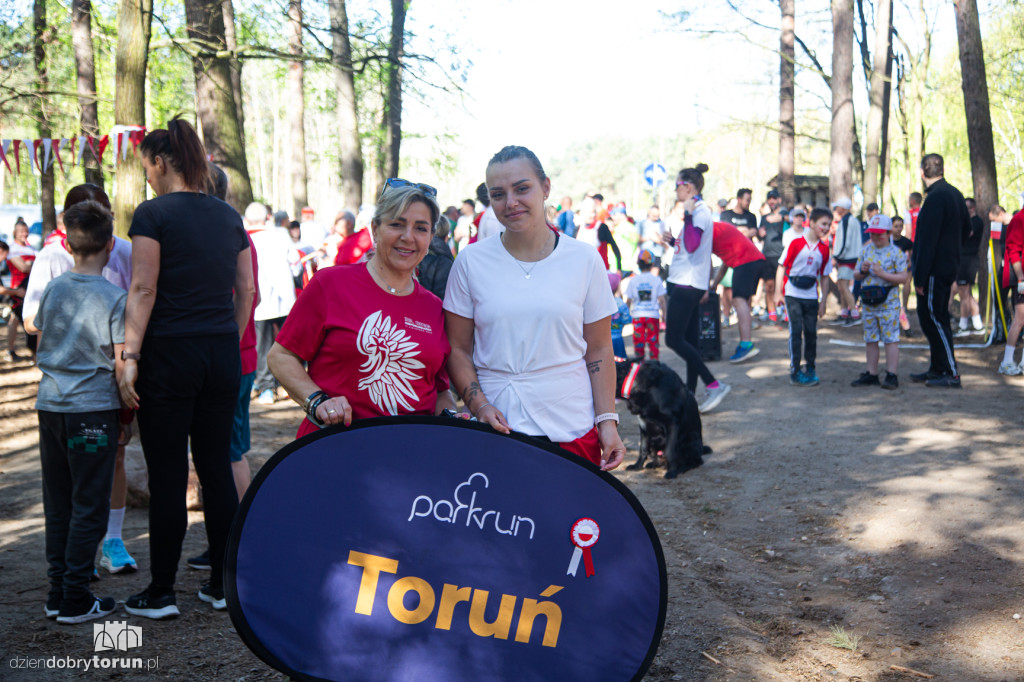 Parkrun patriotycznie - bieg z flagami