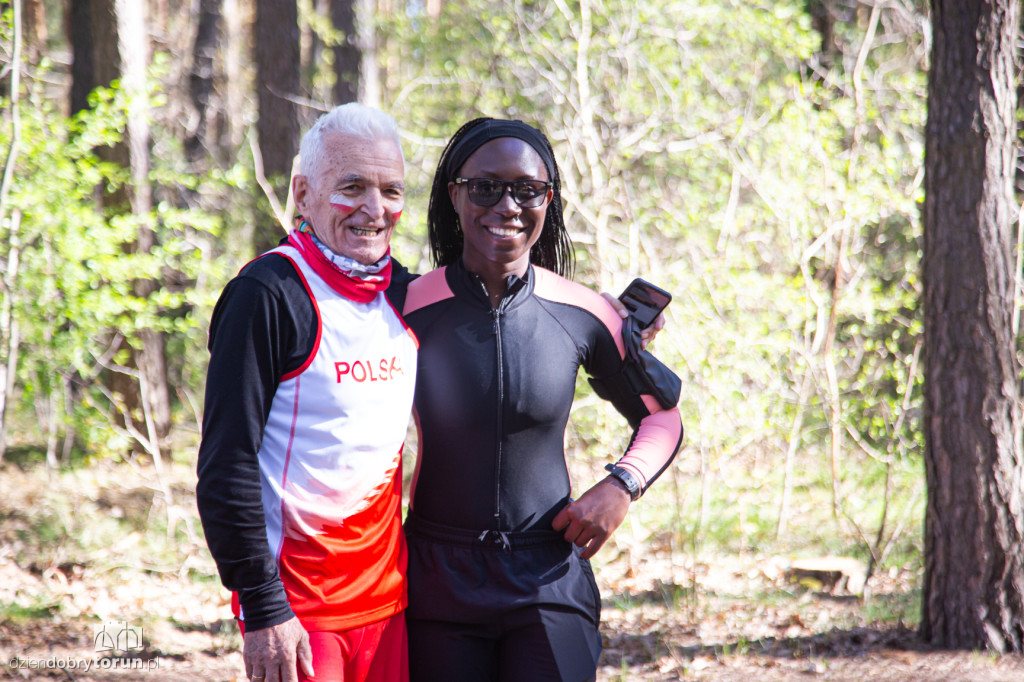 Parkrun patriotycznie - bieg z flagami