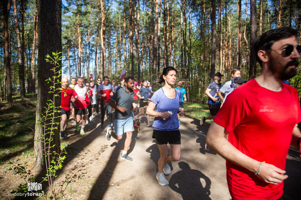 Parkrun patriotycznie - bieg z flagami