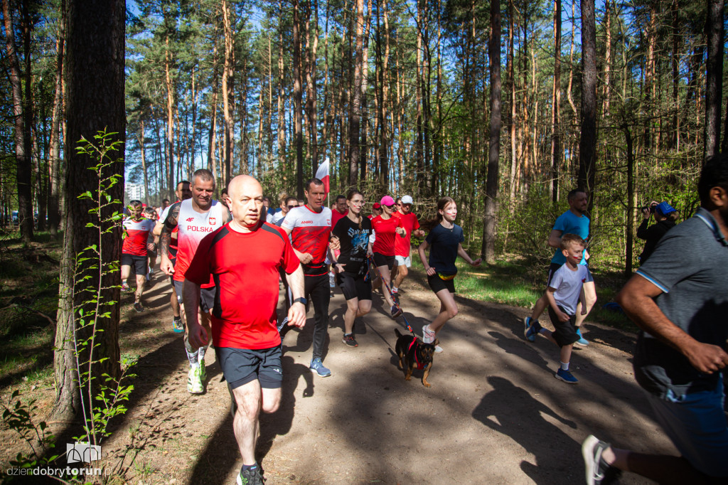 Parkrun patriotycznie - bieg z flagami