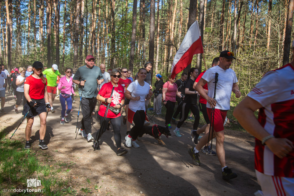 Parkrun patriotycznie - bieg z flagami