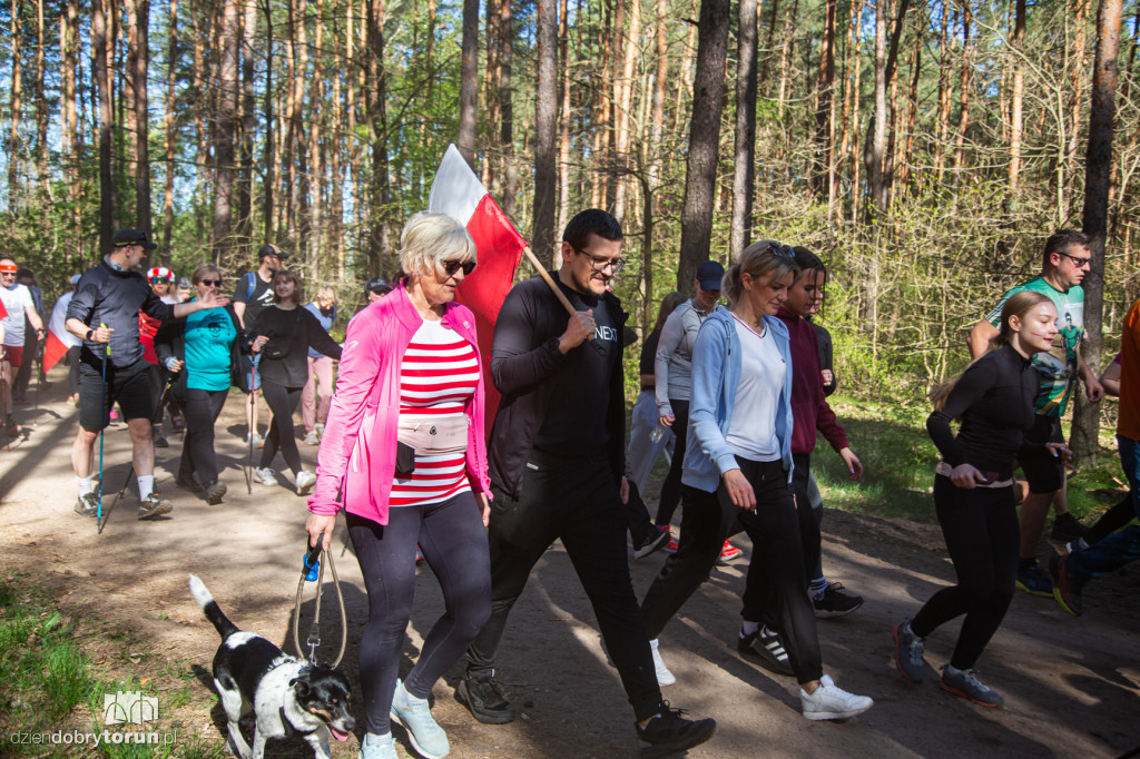 Parkrun patriotycznie - bieg z flagami