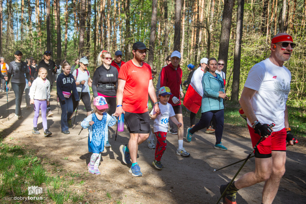 Parkrun patriotycznie - bieg z flagami