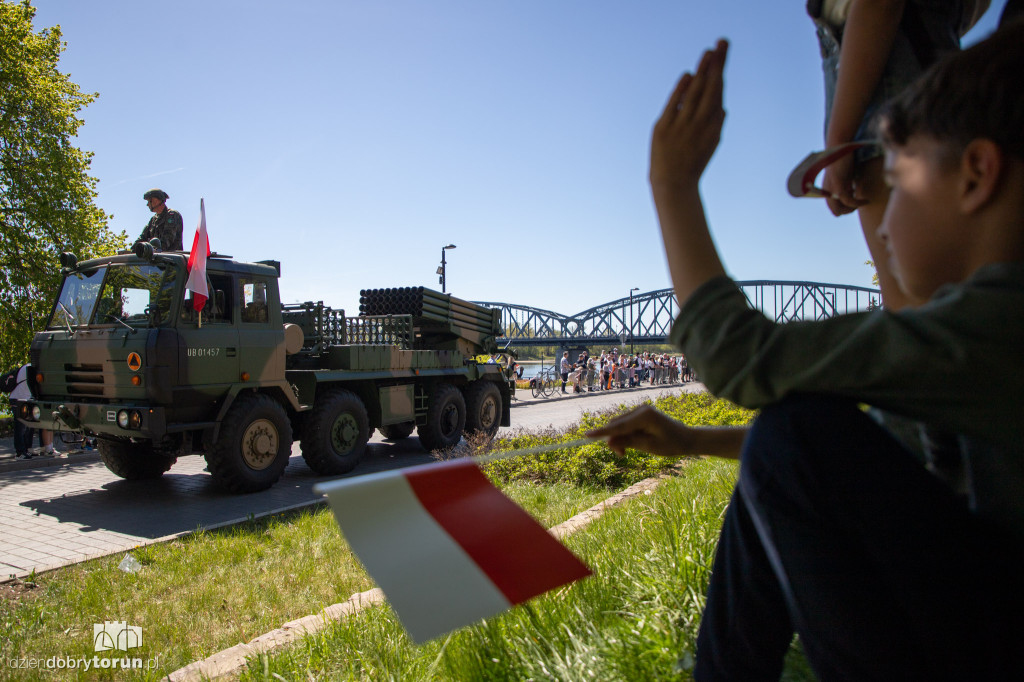 Parada pojazdów na Bulwarze