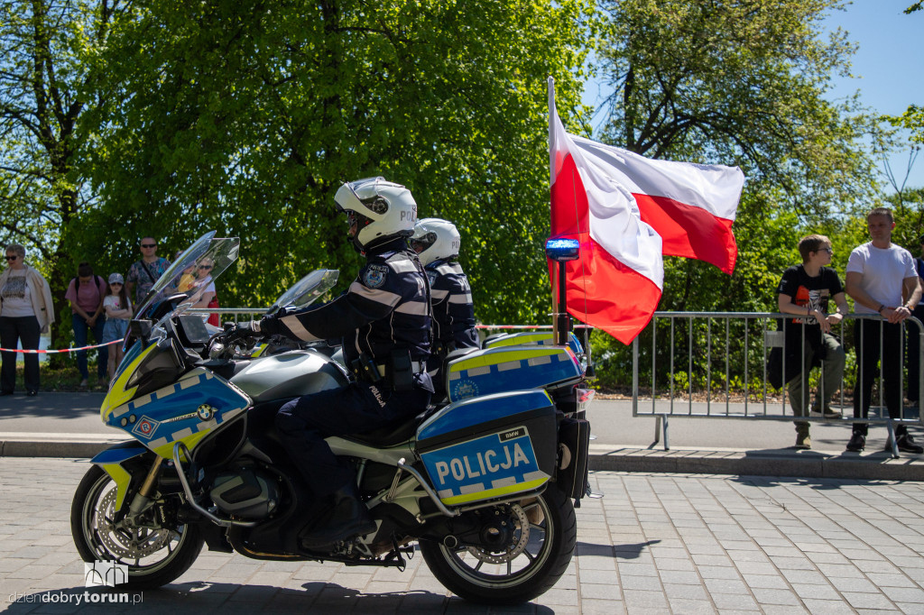 Parada pojazdów na Bulwarze