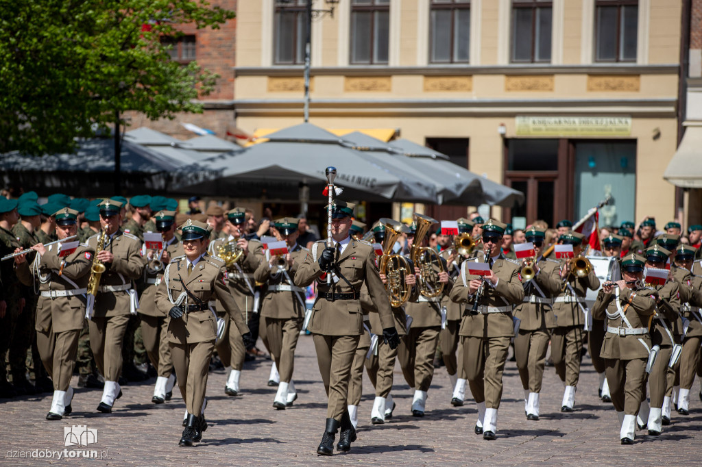 Uroczystości wojskowe z okazji uchwalenia Konstytucji