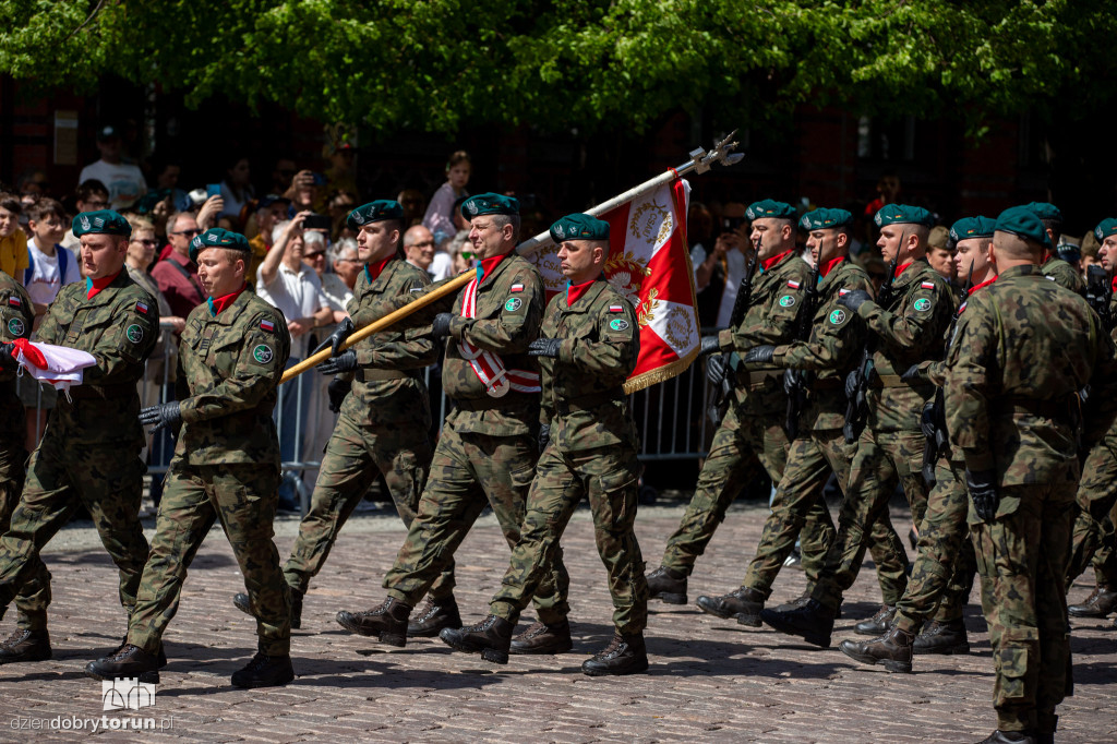 Uroczystości wojskowe z okazji uchwalenia Konstytucji