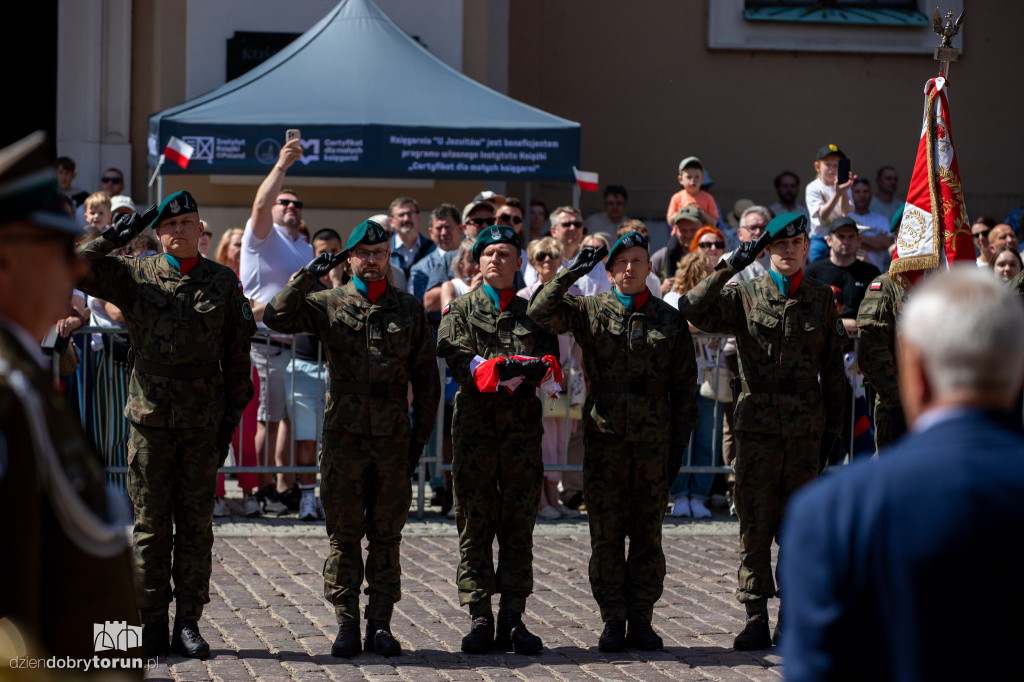 Uroczystości wojskowe z okazji uchwalenia Konstytucji