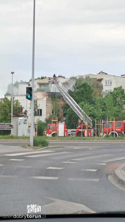 Pożar pustostanu w Toruniu