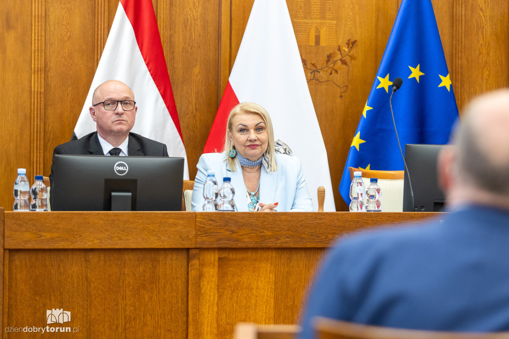 Kolejne miliony popłyną do miast i gmin