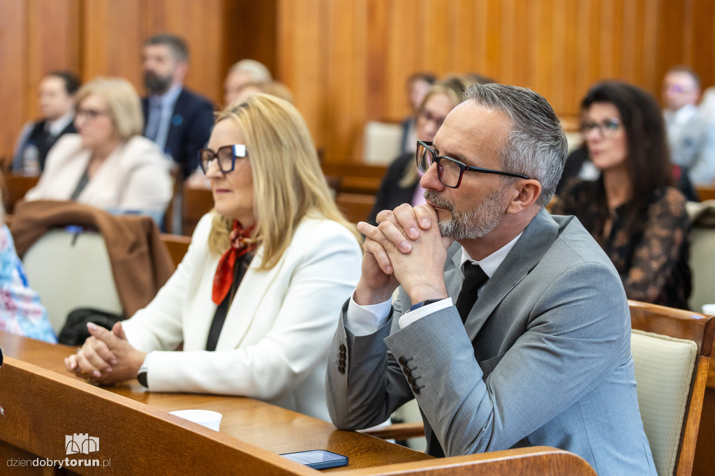 Kolejne miliony popłyną do miast i gmin