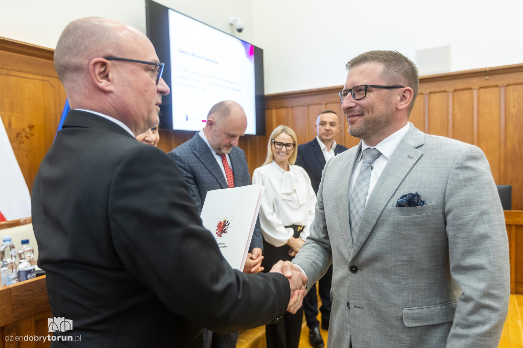 Kolejne miliony popłyną do miast i gmin