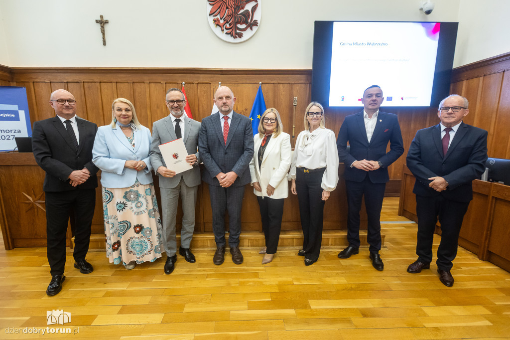 Kolejne miliony popłyną do miast i gmin