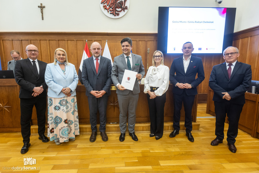 Kolejne miliony popłyną do miast i gmin