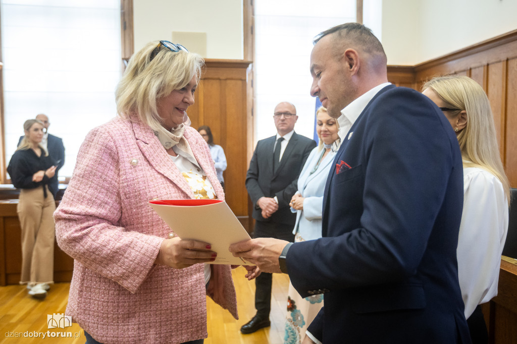 Kolejne miliony popłyną do miast i gmin