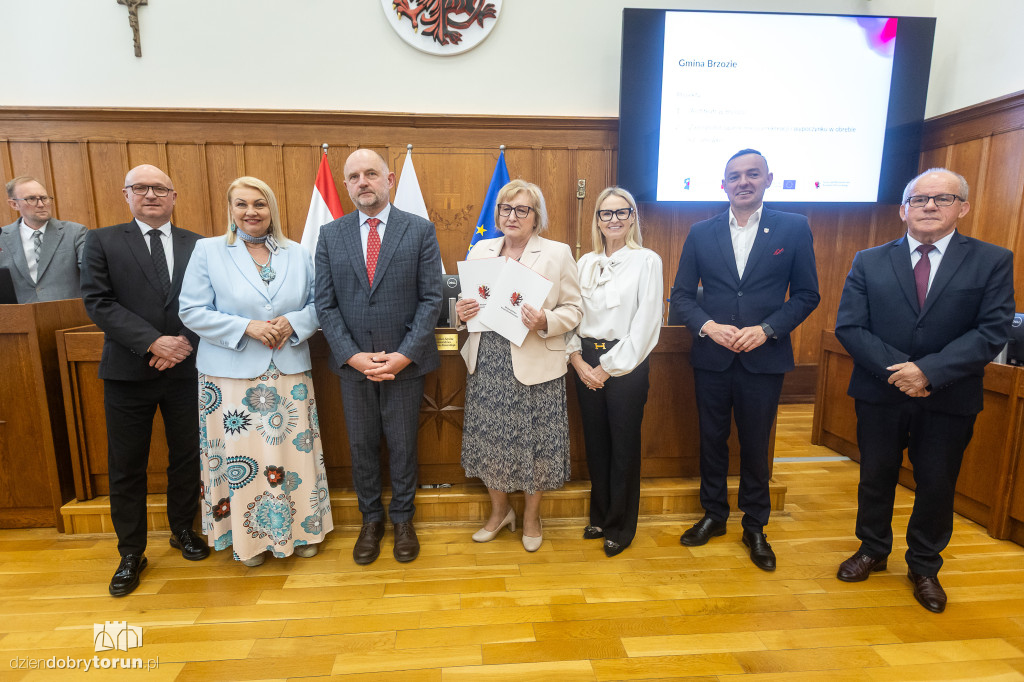 Kolejne miliony popłyną do miast i gmin