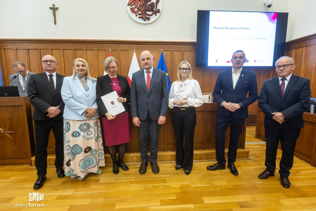 Kolejne miliony popłyną do miast i gmin