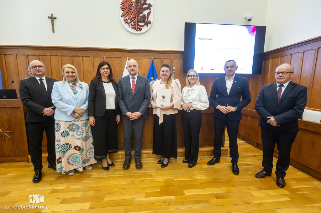 Kolejne miliony popłyną do miast i gmin