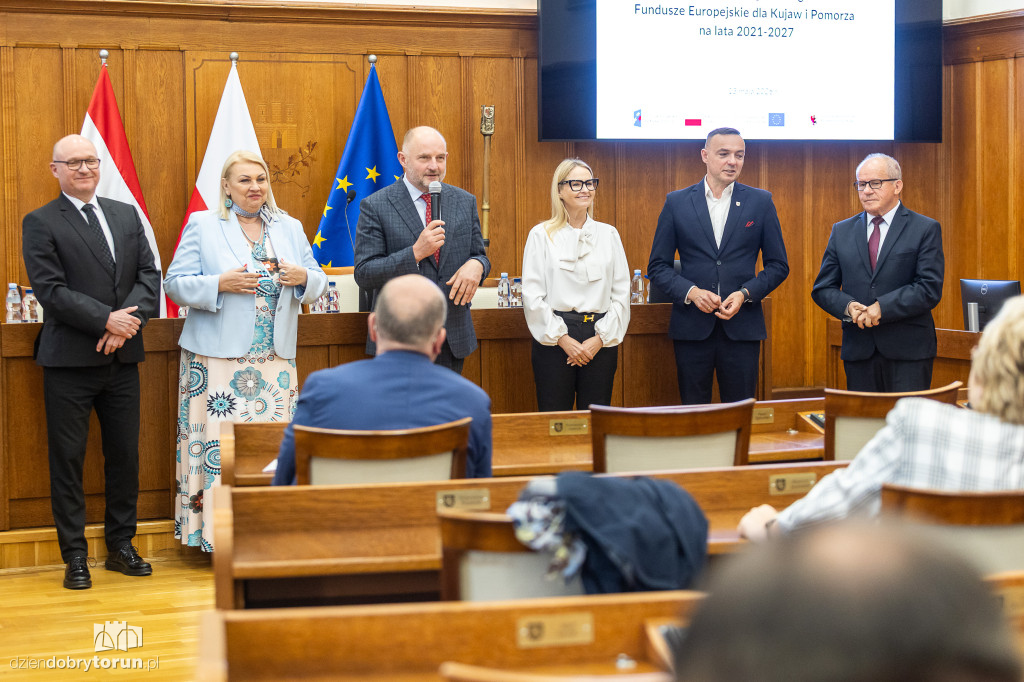 Kolejne miliony popłyną do miast i gmin