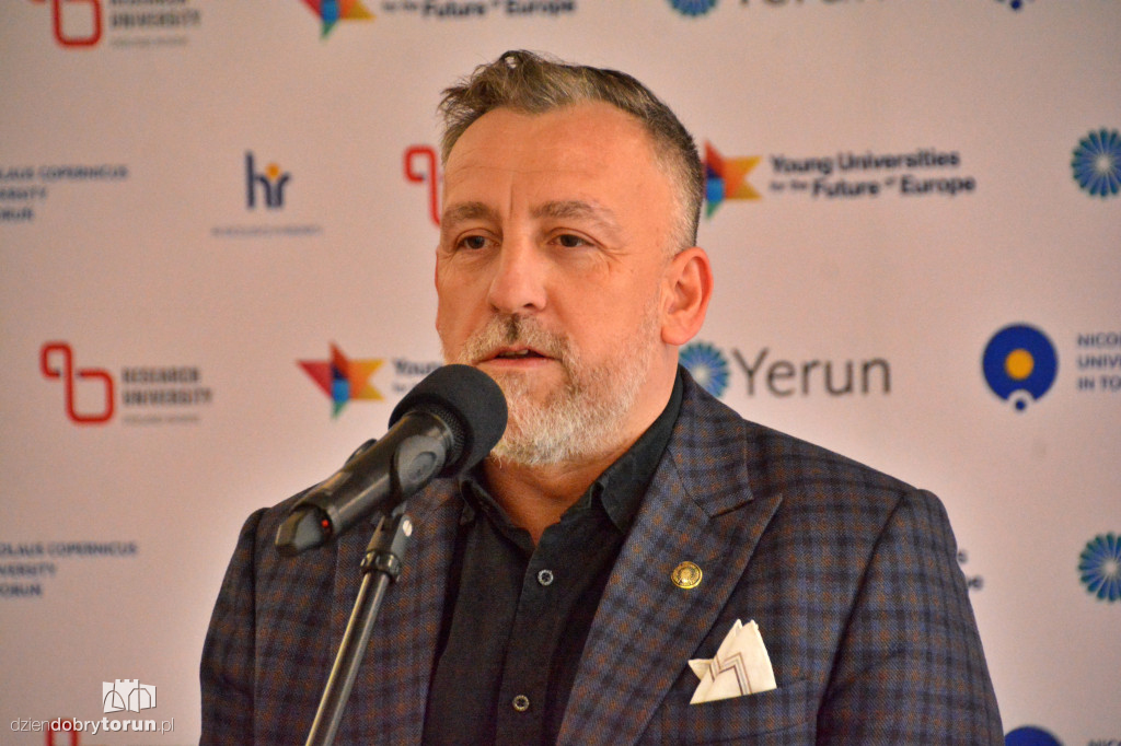 Konferencja prasowa ws. Piernikaliów