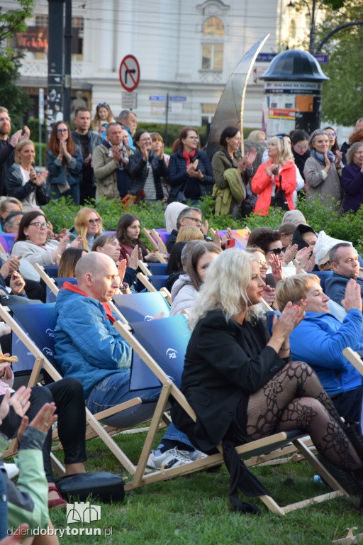 Koncert Uniatowskiego przy fortepianie