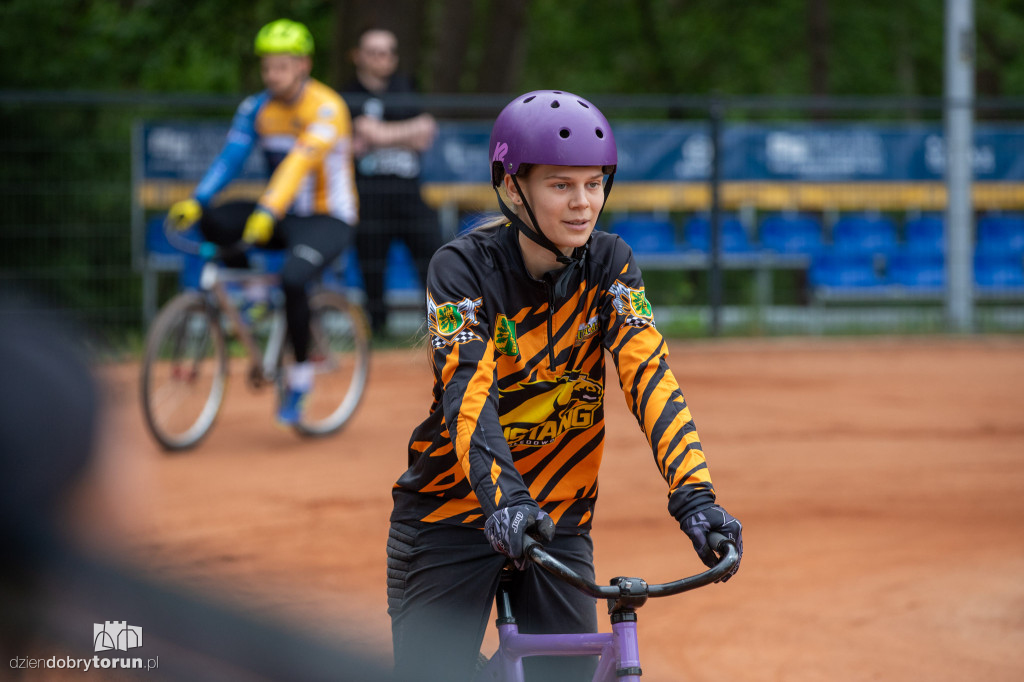 TSŻ Biafarm Toruń : ULKS Mustang Żołędowo