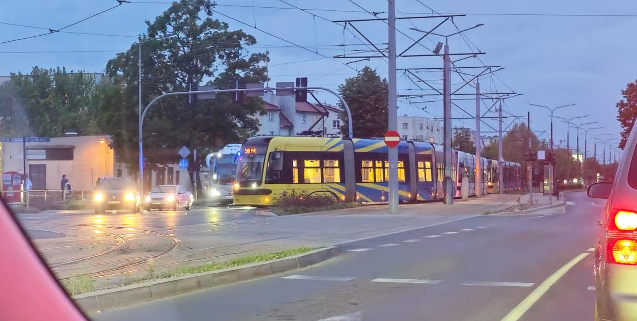 Zdarzenie na skrzyżowaniu Broniewskiego i Reja