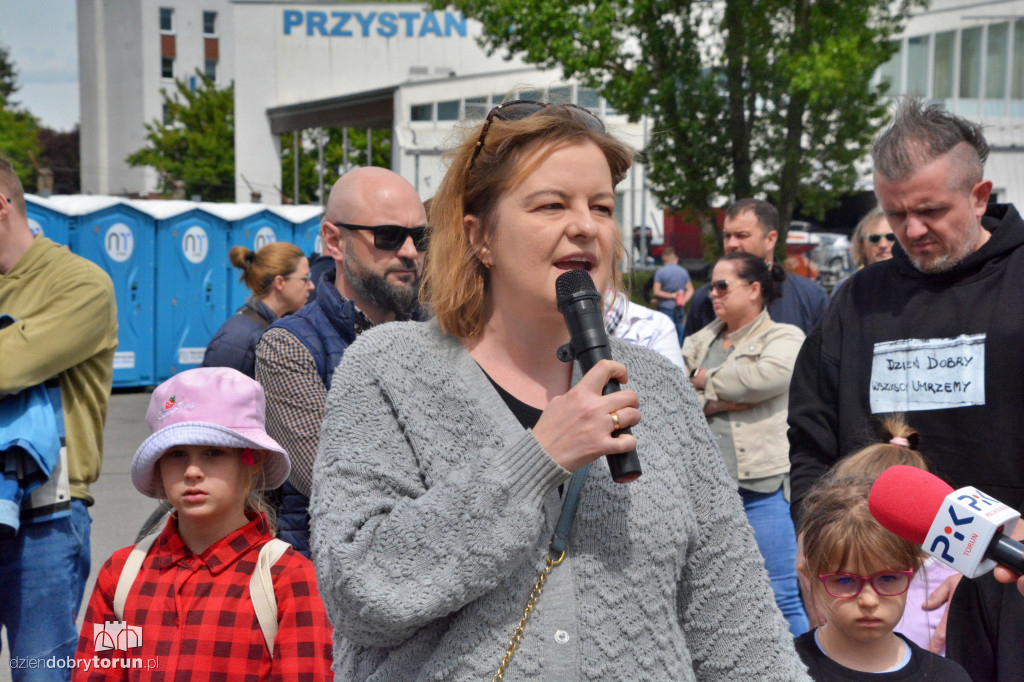 Protest rodziców ws. toruńskiej oświaty