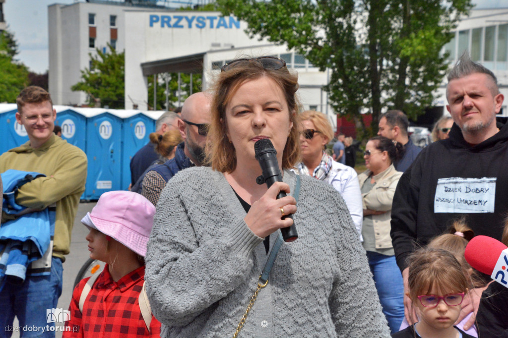 Protest rodziców ws. toruńskiej oświaty