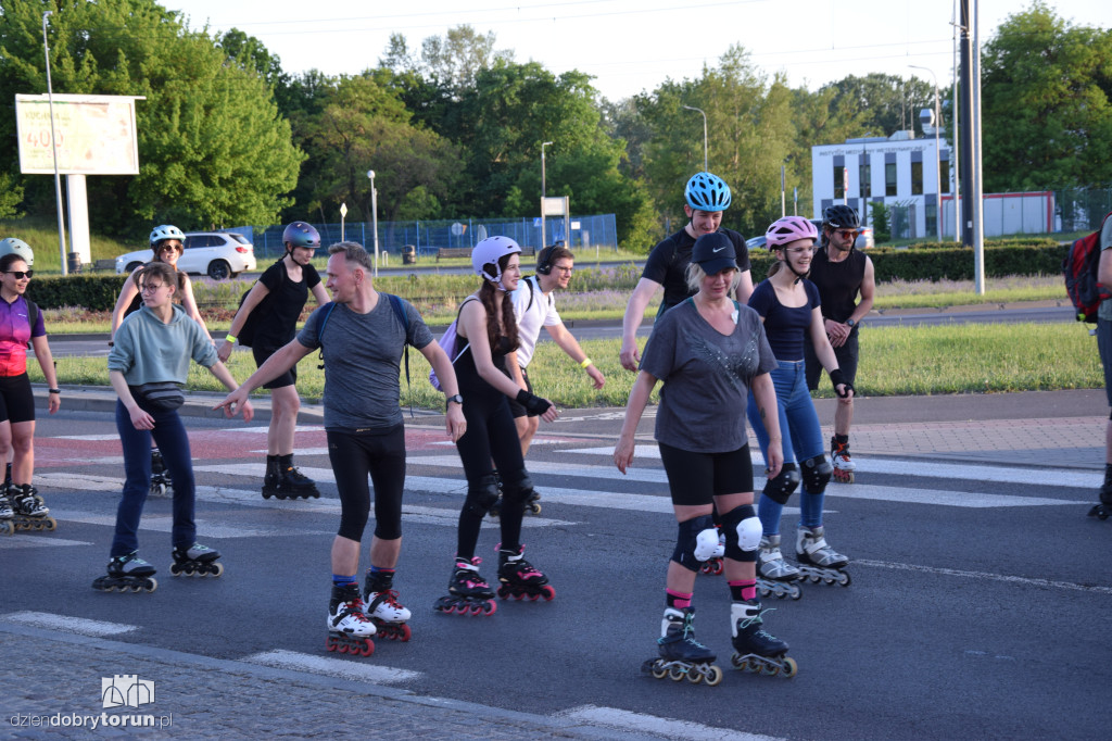 Nightskating przy Toruń Plaza